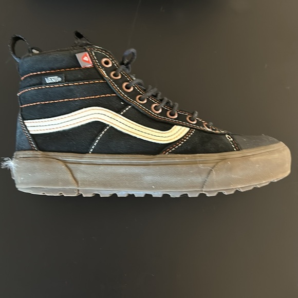 Van’s Off the Wall MTE Women’s size 8 - Picture 2 of 10